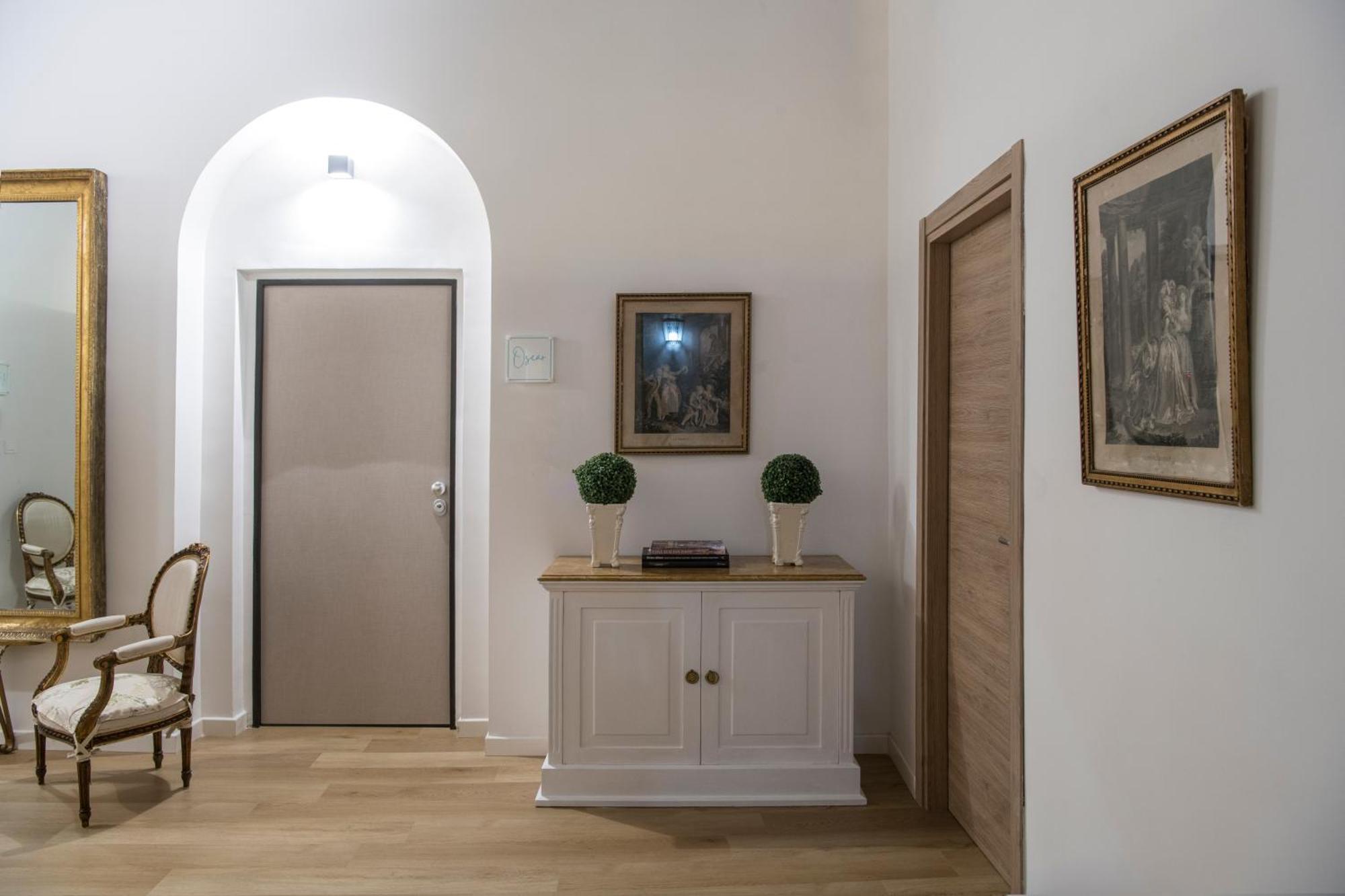 La Casa Di Nelly Boutique Apartment Napoli Exterior photo
